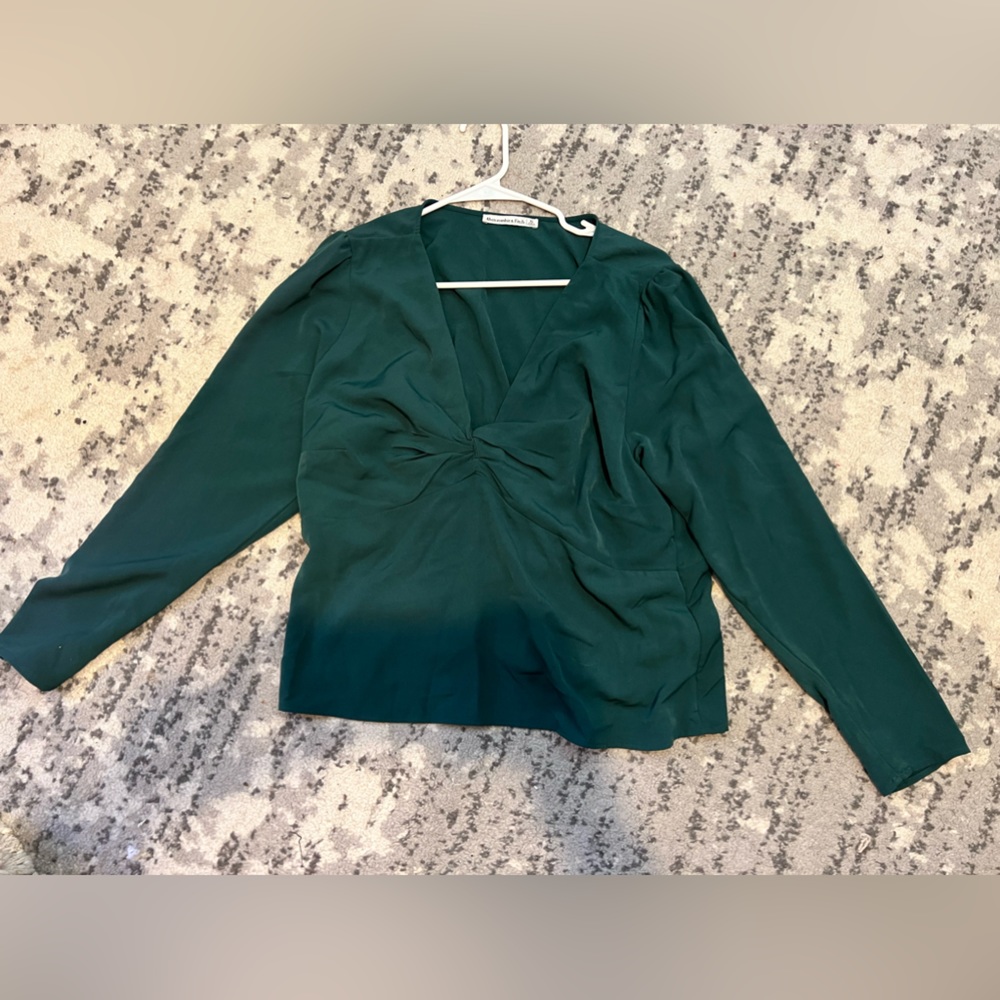 Abercrombie women’s XL long sleeve top.